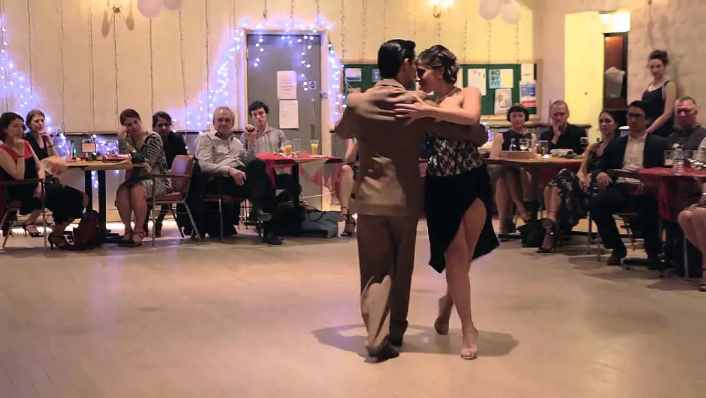 Video thumbnail for Stefania Colina and Juan Martin Carrara, Performance at Tango South London Milonga: nos 4 (Milonga)