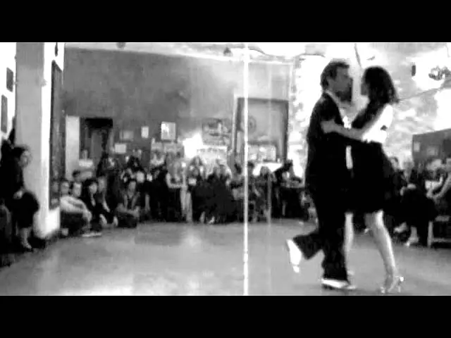 Video thumbnail for Pablo Inza + Mariana Dragone - Milonga en Orsay - Tango - 3