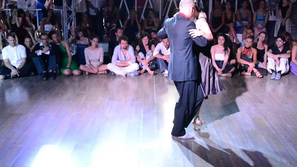 Video thumbnail for Javier Antar-Kara Wenham, "La viruta", Salerno tango festival-2013