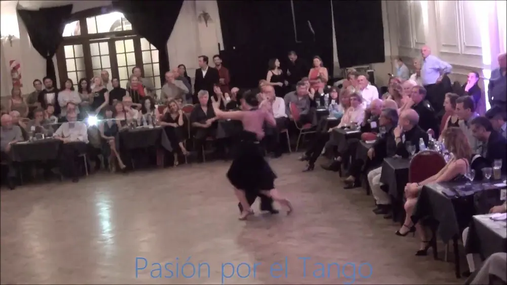 Video thumbnail for NATALIA PUCCIONI y FACUNDO BARRIONUEVO Bailando la Milonga ESTAMPA DE VARÓN en la MILONGUITA