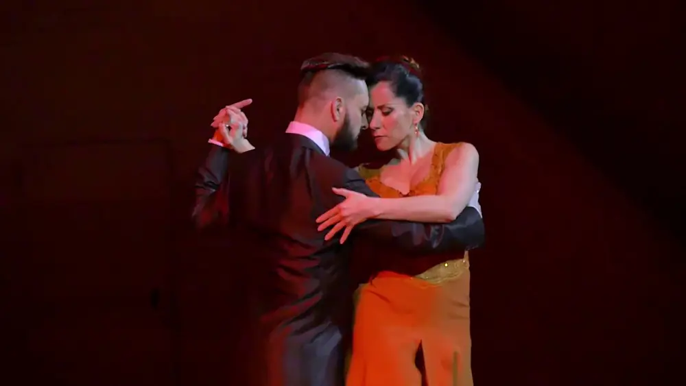 Video thumbnail for “Sin palabras”  Javier Rodriguez & Fatima Vitale, Solo Tango Orquesta & Chino Laborde