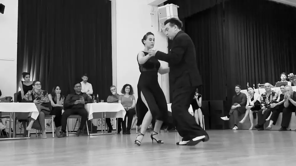Video thumbnail for Chicho Frumboli and Juana Sepulveda.Tango 2/4. (El Andariego- Osvaldo Pugliese)