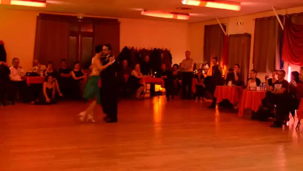 Video thumbnail for Maria Filali y John Zabala 1/4 Tango Raza Criolla (Poitiers) 13/12/2014
