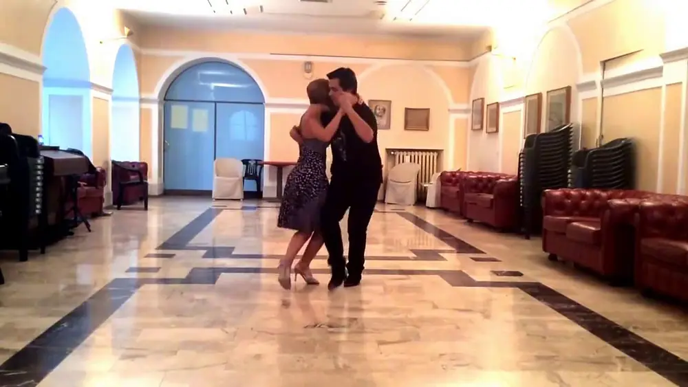 Video thumbnail for The Mantova Tango dress: Sebastian Zanchez & Malvina Gili improvisation