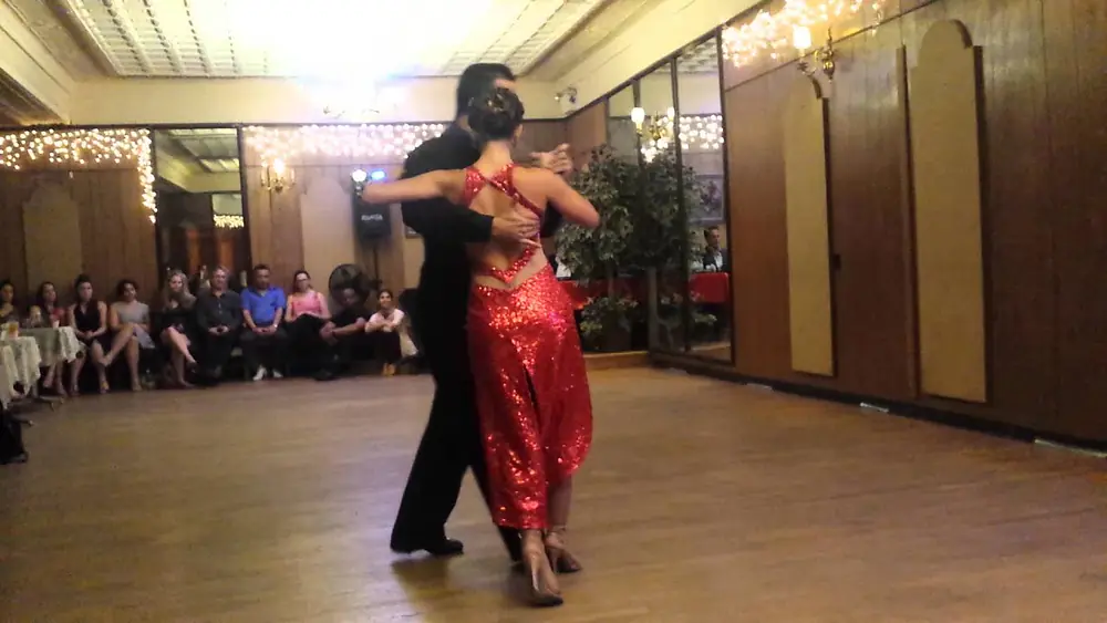 Video thumbnail for Argentine tango: Leandro Oliver & Laila Rezk - Pasión