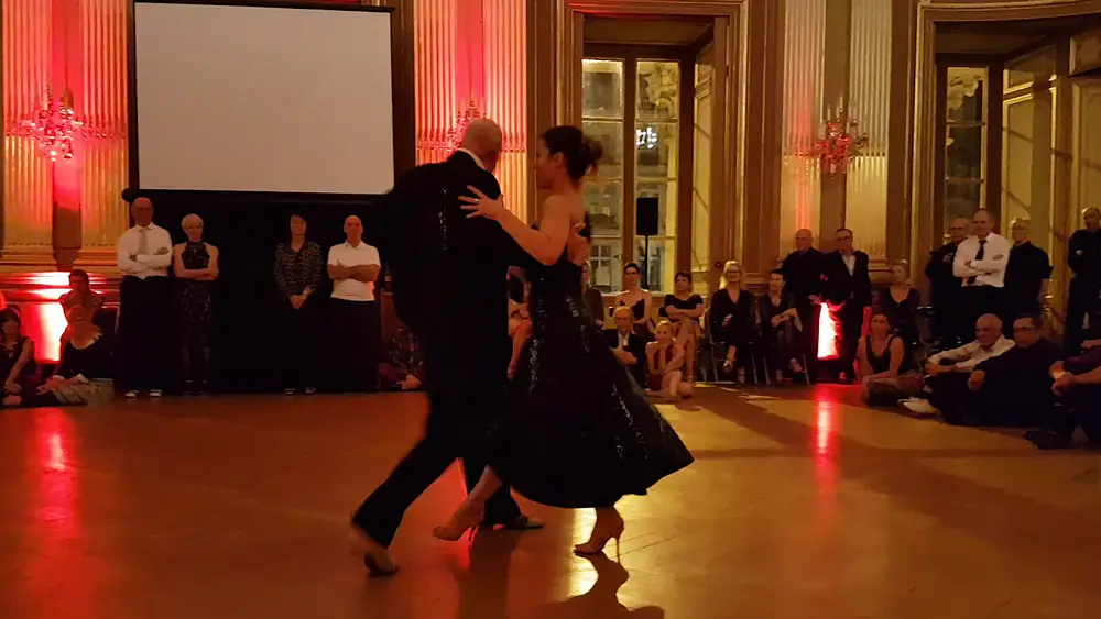Video thumbnail for Mariano Otero y Alejandra Heredia - Volada de aficionados❤ Festival Tango à l'Opéra de Bordeaux 2018