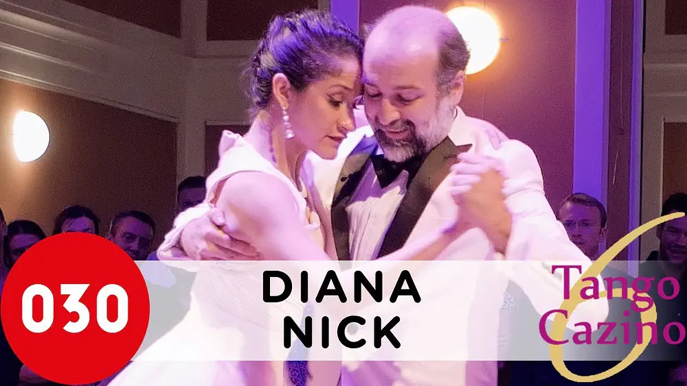Video thumbnail for Diana Cruz and Nick Jones – Viejo portón