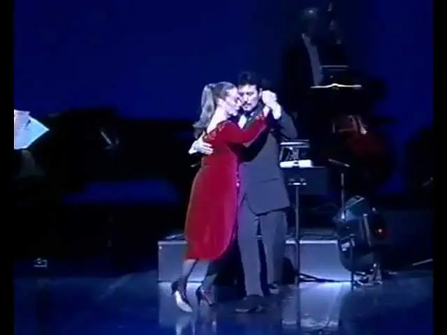 Video thumbnail for María y Carlos Rivarola-EL INCENDIO, tango de Arturo de Bassi