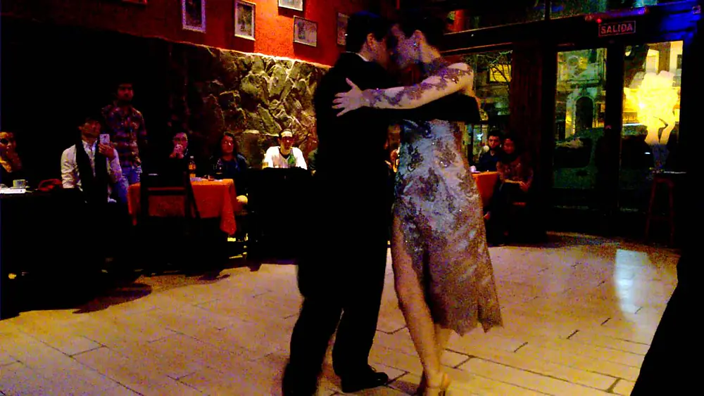 Video thumbnail for Alejandro Ferreyra y Fernanda Grosso bailan "Idilio Trunco" en la Fundación Tango Argentino.