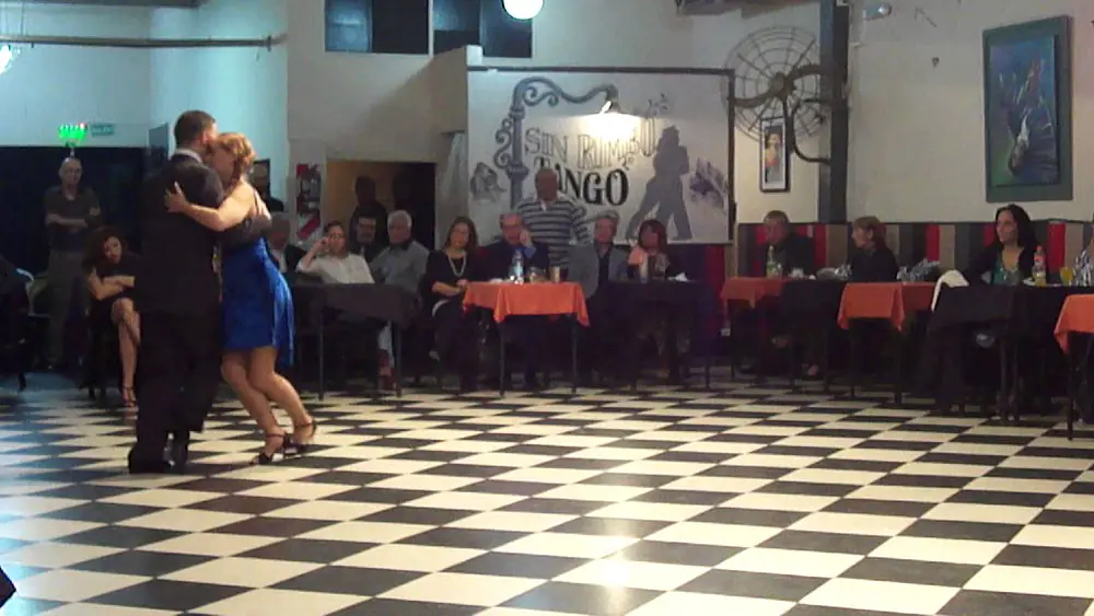 Video thumbnail for Sin Rumbo, bailan Cristina Diacono y Ignacio Giannini 3/3