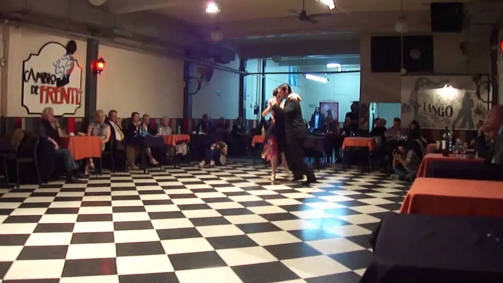 Video thumbnail for Sin Rumbo, bailan Florencia Borgnia y Marcos Dario Pereira 3/3