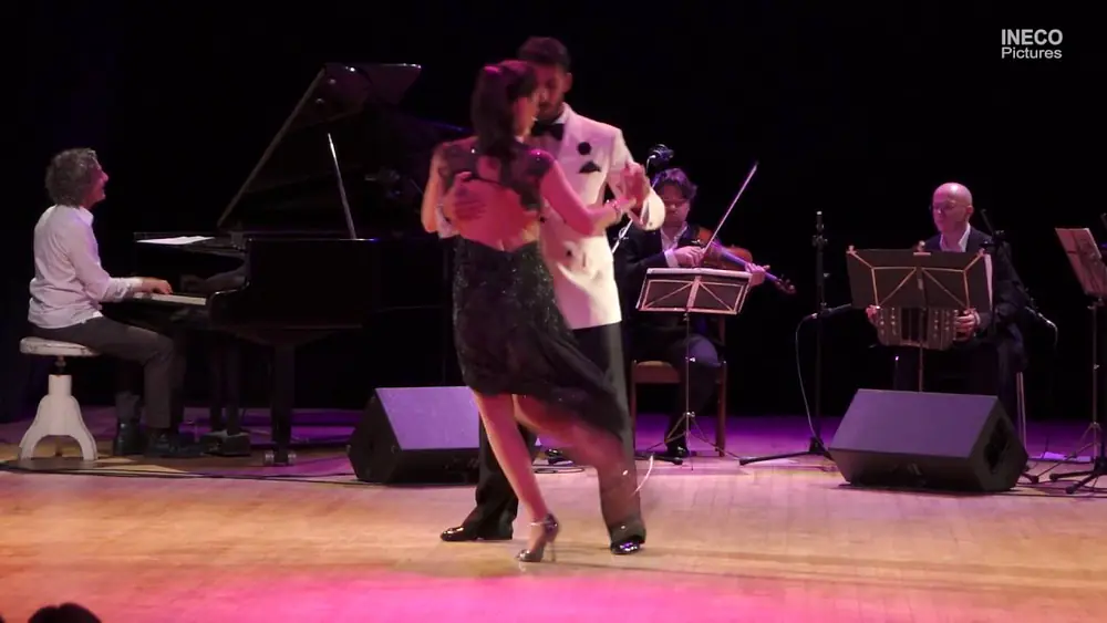 Video thumbnail for Russian Tango Congress 2016, концерт в ЦДКЖ 06 10 2016  Christian Marquez & Virginia Gomez