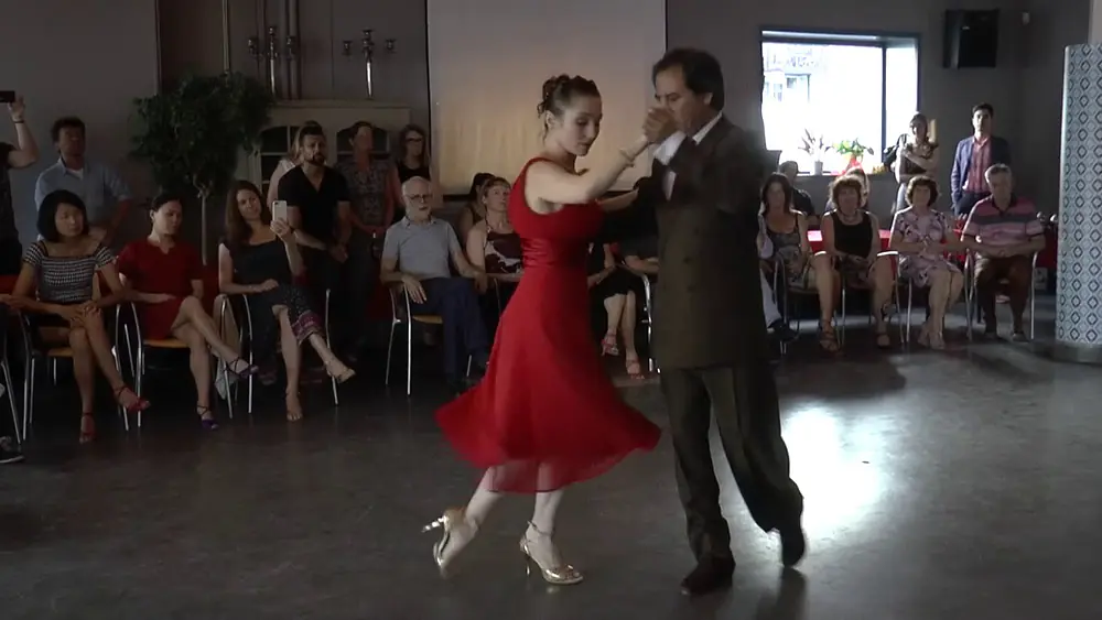 Video thumbnail for Fernanda Japas & Alberto Sendra in Tango Si (1)"Tristeza de la Calle Corrientes"M.Calo