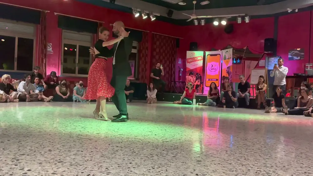 Video thumbnail for Kira Makarova and Benjamin Solano tango performance in Florence 1/3