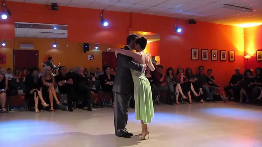 Video thumbnail for Cristina Sosa y Daniel Nacucchio en el club Compadrito Aix en Provence