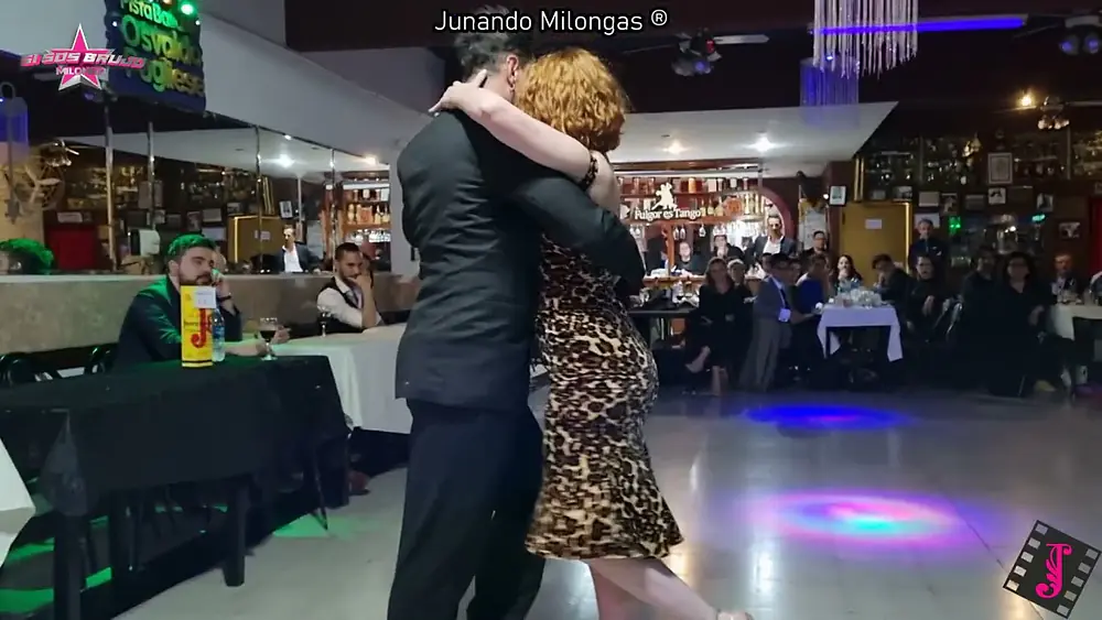 Video thumbnail for JONNY CARVAJAL & MARA OVIEDO || "La noche que me esperes" (vals)