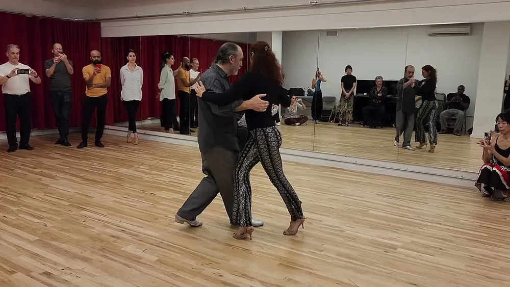 Video thumbnail for Argentine tango workshop - vals: Gustavo Naveira & Giselle Anne - Amor y Vals