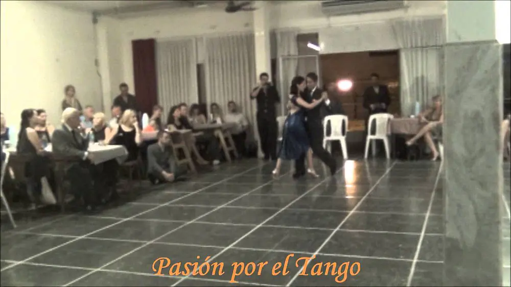 Video thumbnail for JULIETA QÜESTA y RAULI CHOQUE Bailando la Milonga META FIERRO en FLOREAL MILONGA