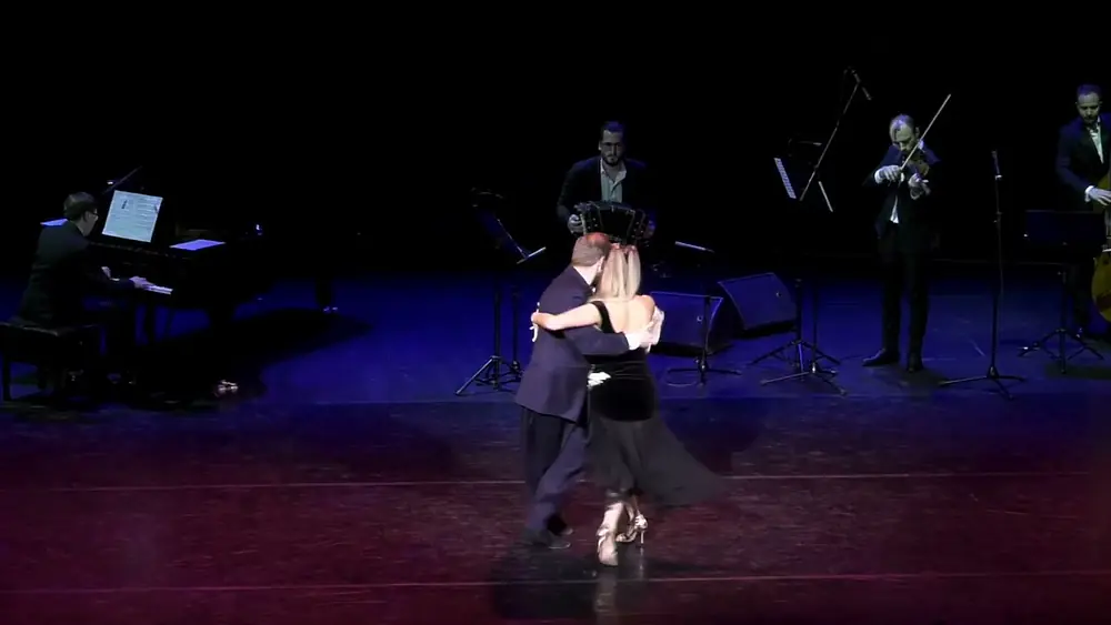 Video thumbnail for "Milonga La Rotonda" Solo Tango Orquesta, Ekaterina  Simonova & Stanislav Fursov