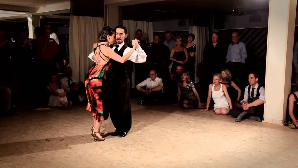 Video thumbnail for Juan Martin Carrara y Stefania Colina aux Allumés 2013-3