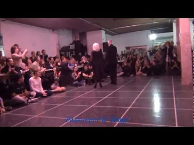 Video thumbnail for ELSA QUATTROCCHI y JULIO DUPLÁA bailando el tango LUNA LLENA en FLOREAL MILONGA