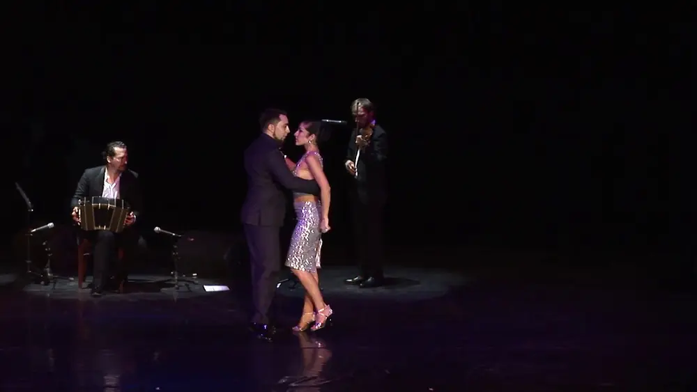 Video thumbnail for Solo Tango orquesta, Jonathan Saavedra & Clarisa Aragon "Arrabalera"