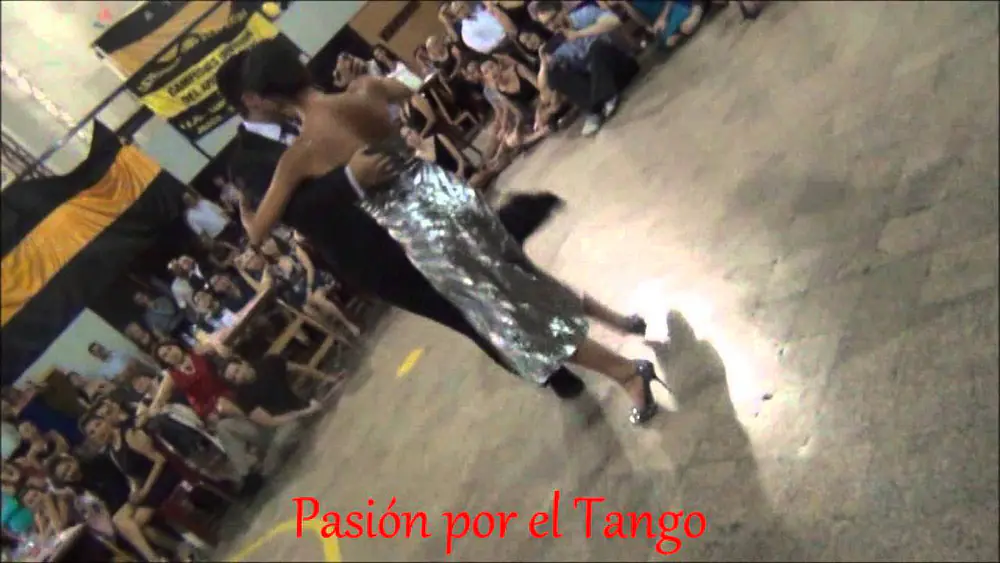 Video thumbnail for CLARISA ARAGÓN y JONATHAN SAAVEDRA Bailando el Vals CABEZA DE NOVIA en la MILONGA DEL MORAN