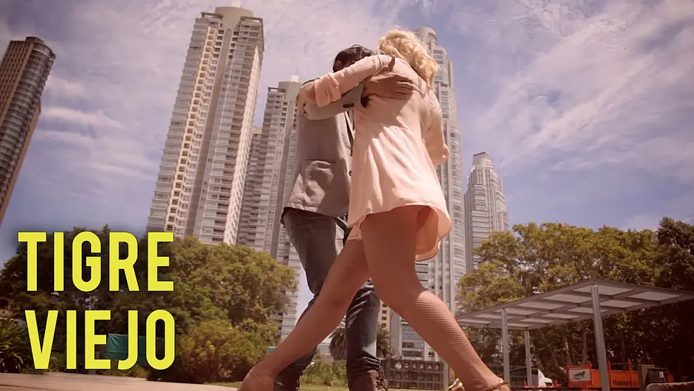 Video thumbnail for Tango Bardo  - Tigre Viejo - bailan: Pedro Farias y Tamara Bisceglia