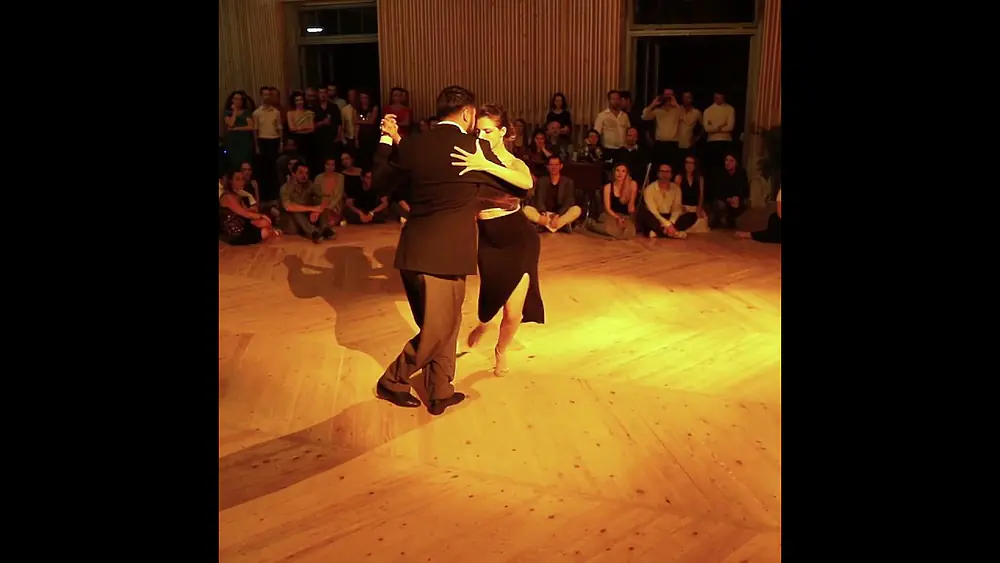 Video thumbnail for Andrés Molina y Natacha Lockwood - Viento Norte #TangoMoment