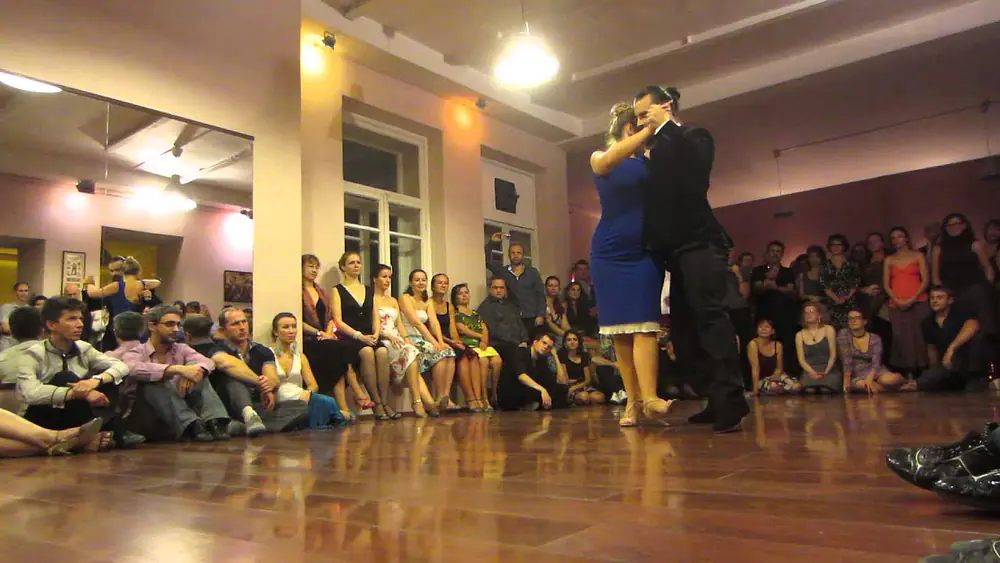 Video thumbnail for [HD] #2 Maja Petrović y Marko Miljević: Tu Boca Mintió @ Saint-Petersburg (Kvartal tango)